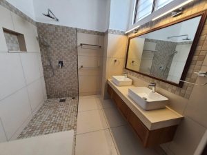 Apartment 165
